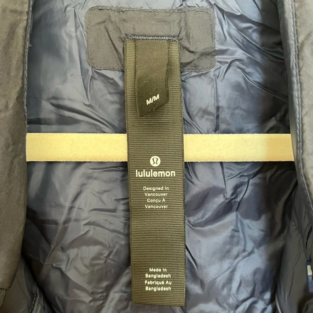 Lululemon Snap Down Vest - Picture 5 of 8